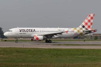 EC-NQM - Volotea Airlines Airbus A320
