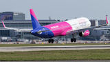Wizz Air Airbus A321 HA-LXG at Warsaw - Frederic Chopin airport
