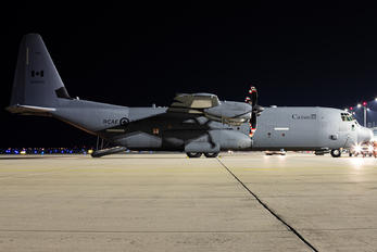 130605 - Canada - Air Force Lockheed CC-130J Hercules
