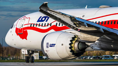 SP-LSC - LOT - Polish Airlines Boeing 787-9 Dreamliner