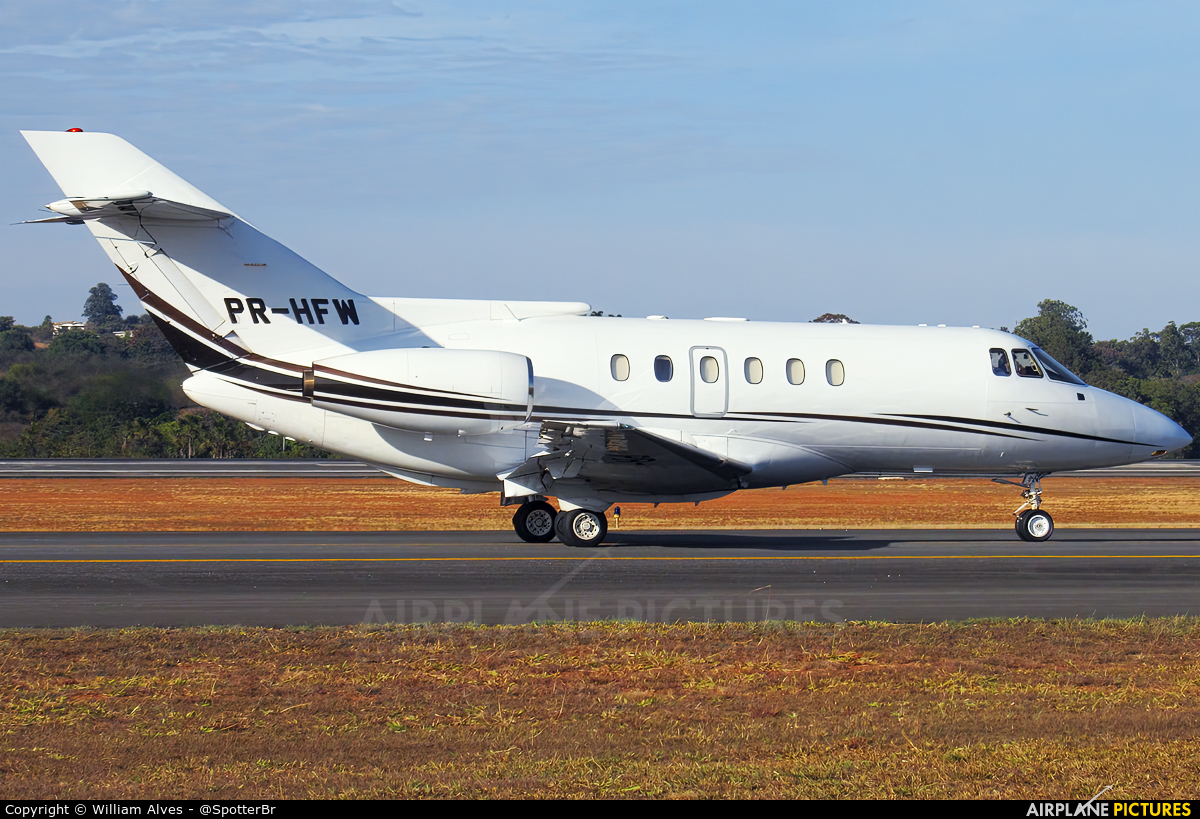 Private PR-HFW aircraft at Brasília - Presidente Juscelino Kubitschek Intl