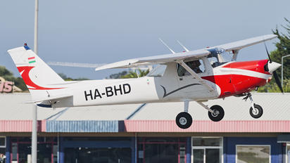 HA-BHD - Omni Aviaçao e Tecnologia Cessna 152