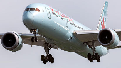 C-FRSI - Air Canada Boeing 787-9 Dreamliner