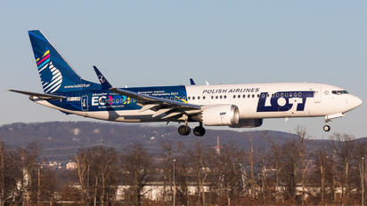 SP-LVH - LOT - Polish Airlines Boeing 737-8 MAX