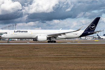 D-AIVA - Lufthansa Airbus A350-900