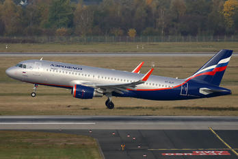 VP-BJY - Aeroflot Airbus A320