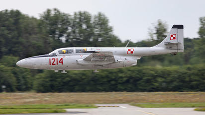 SP-YBC - Fundacja Biało-Czerwone Skrzydła PZL TS-11 Iskra